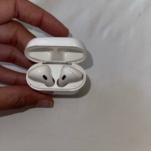 Apple AirPods 1st generation